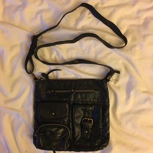 BLACK CROSSBODY BAG
